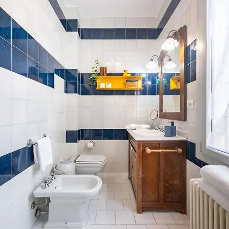 Apartment Guesthost - Lovely In Parma!